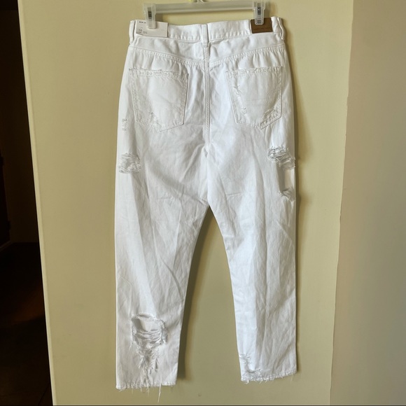 AMERICAN EAGLE, White, Distressed “Mom Jeans”, SZ 10 - Picture 3 of 7